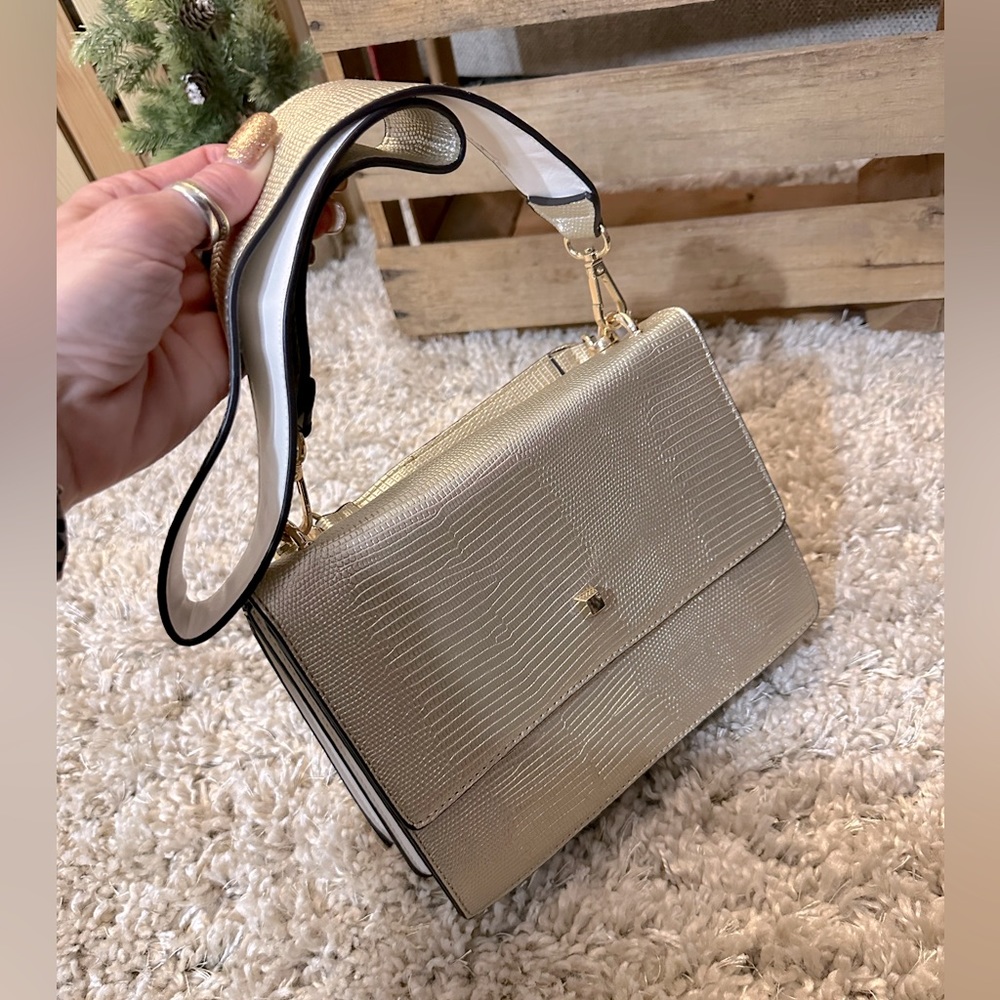 Mali & Lili ~ VEGAN LEATHER CROSSBODY BAG IN GOLD LIZARD